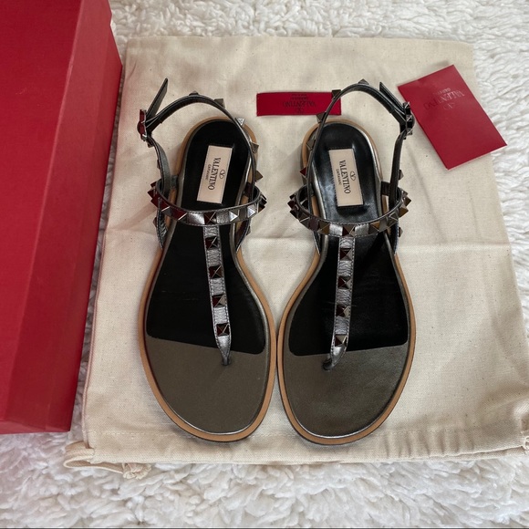 valentino rockstud gunmetal